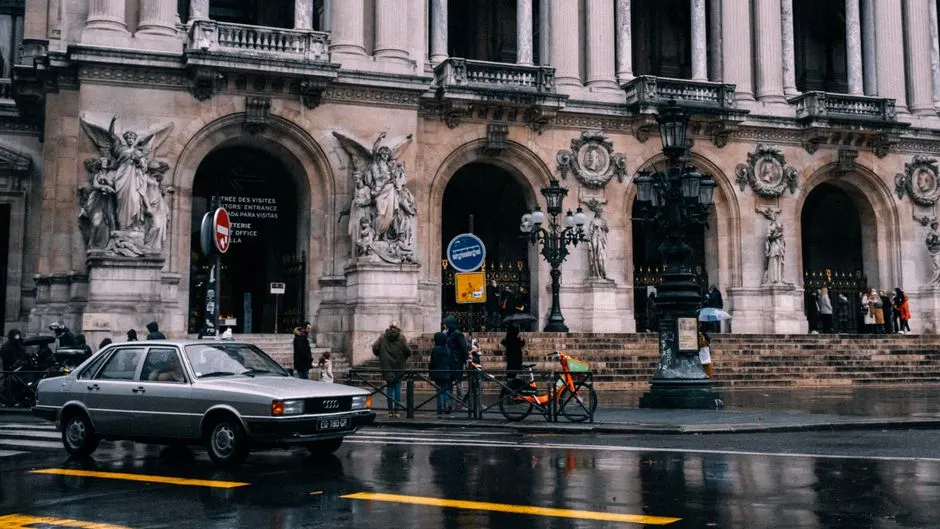 Inflation et salaires en France : le secteur privé s&rsquo;en sort-il mieux que la fonction publique ?