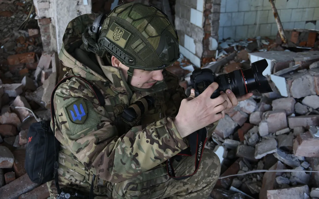 Quatre ans après le début des combats, que se passe-t-il vraiment sur le front ukrainien