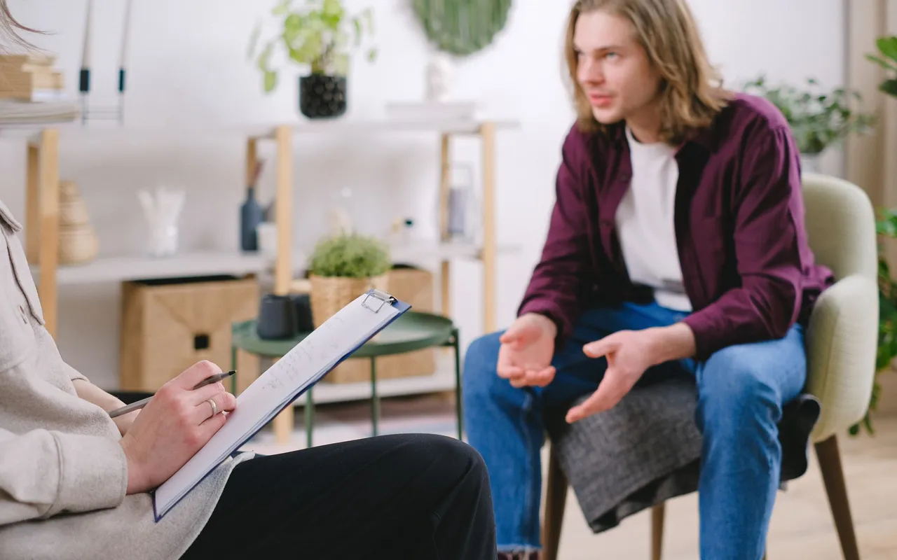 Quand une génération entière redéfinit sa relation à la santé mentale — Parler de sa santé mentale versus en faire un marqueur identitaire